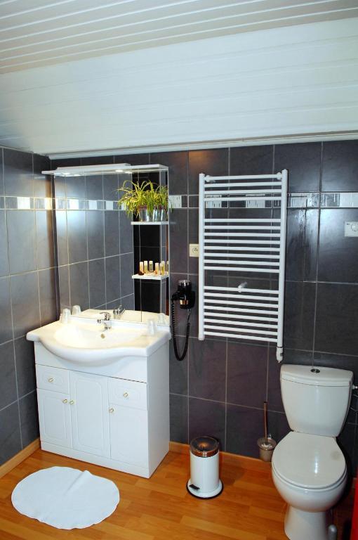 Bed En Breakfast Le Freyr Dinant Room photo